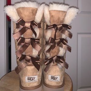 Nutmeg women’s Bailey Bailey Bow Ugg boots